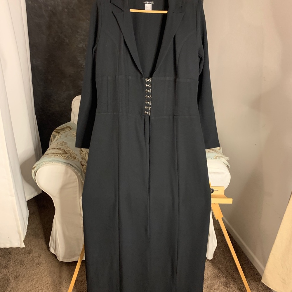 Never worn… just been hanging in my closet.